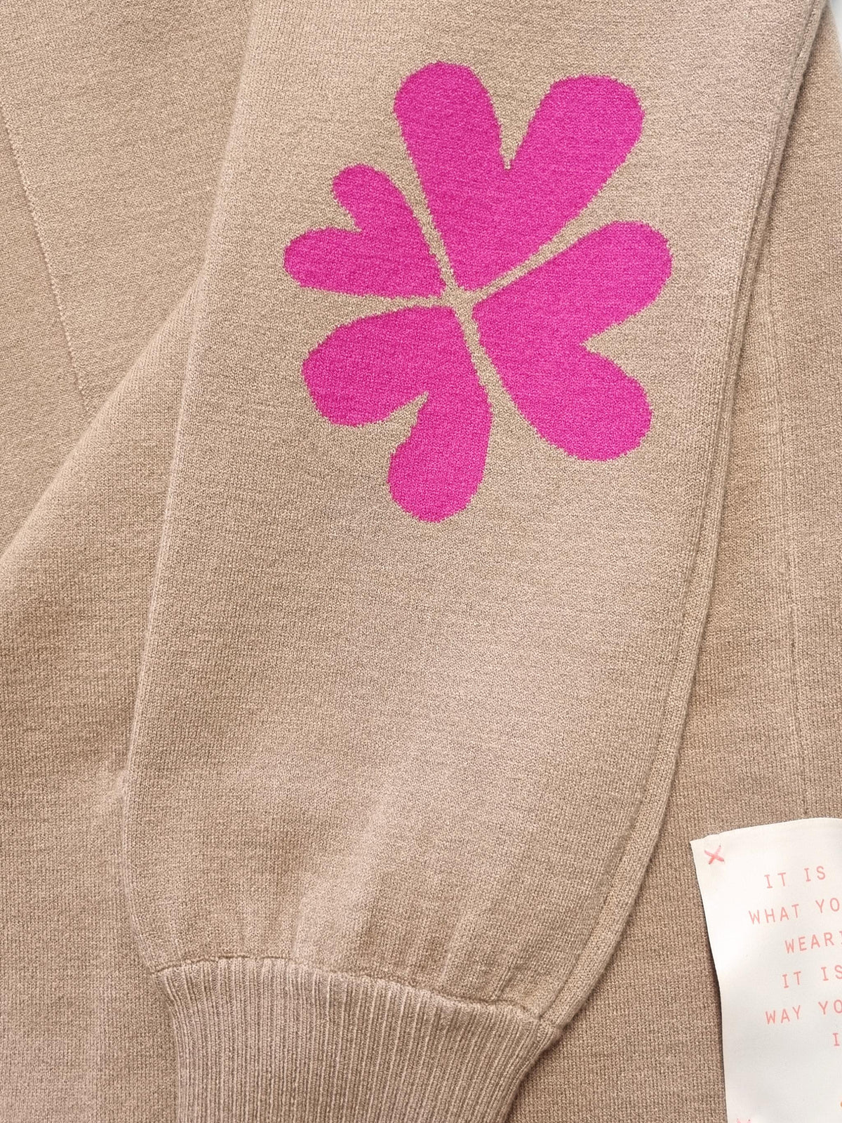 Damen Strickjacke mit Blumenjacquard & Rückenprint – DianaC