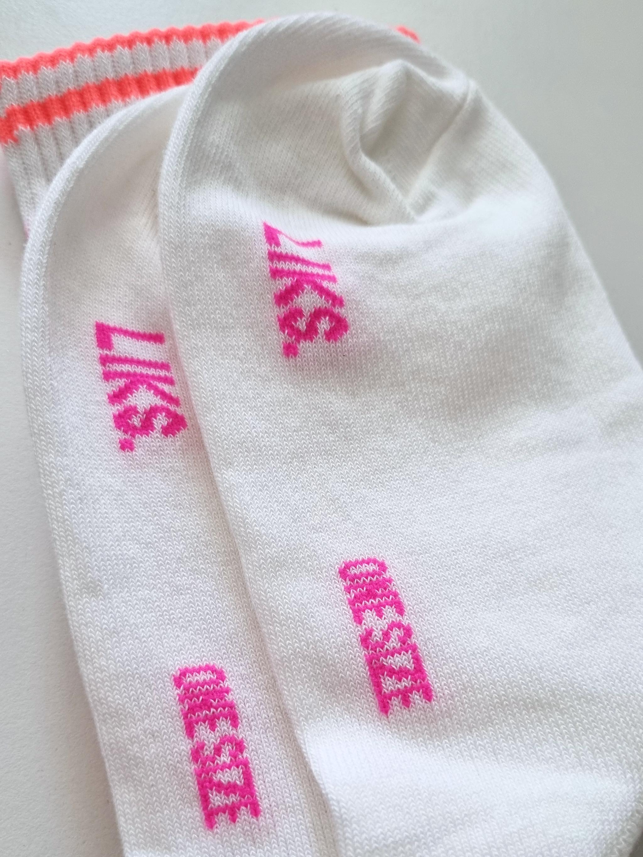Weiße Statement-Socken DO WHAT YOU LOVE | LIKS. Munich