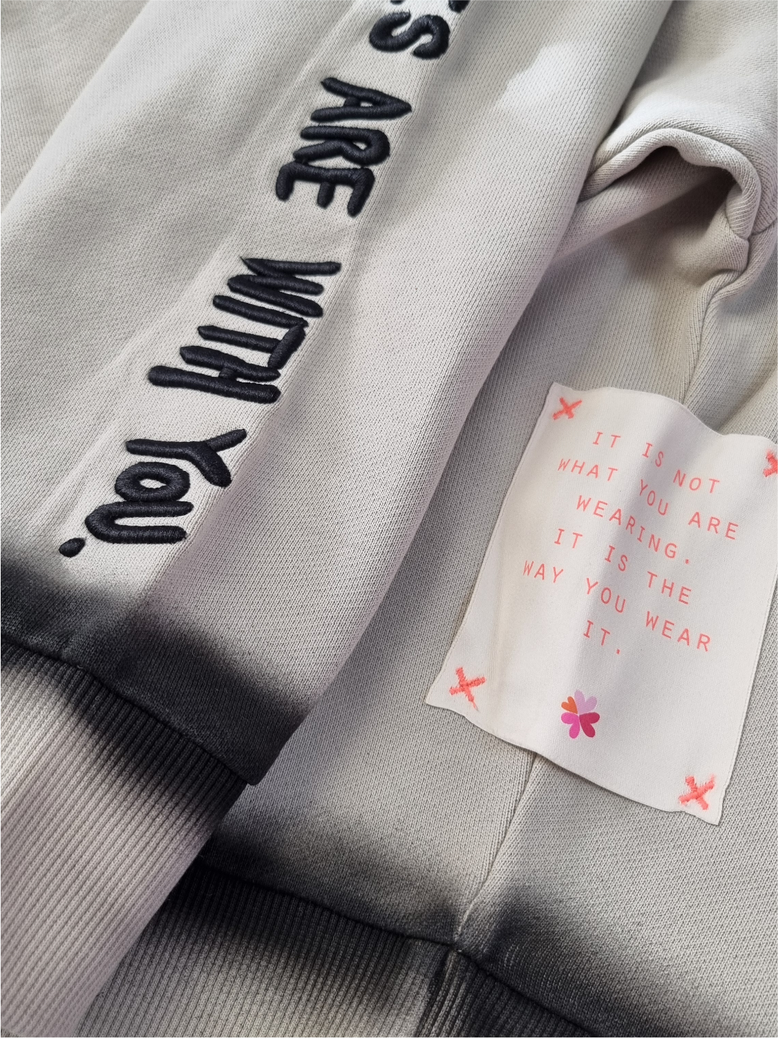 Hoodie mit Stickerei Memories - SimonaC