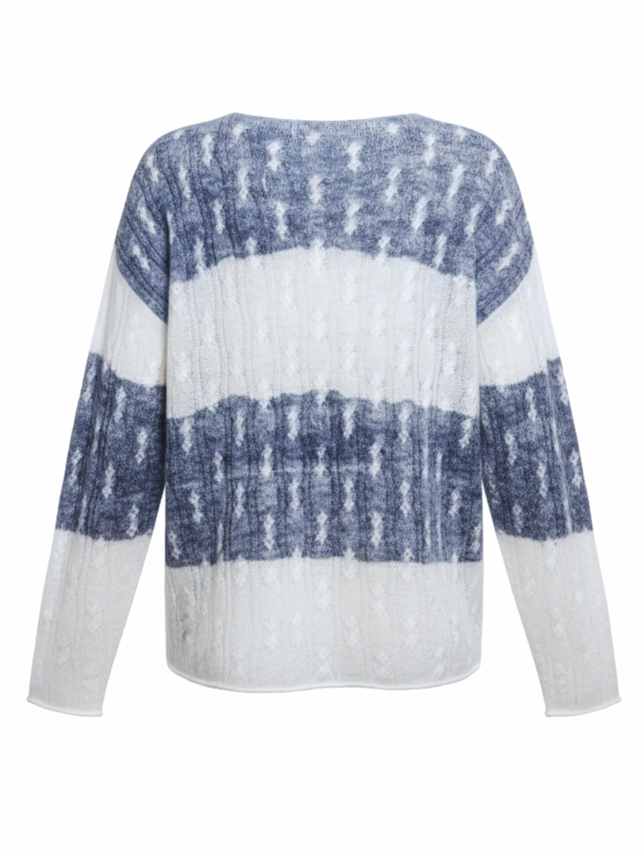 Knit sweater with embroidery