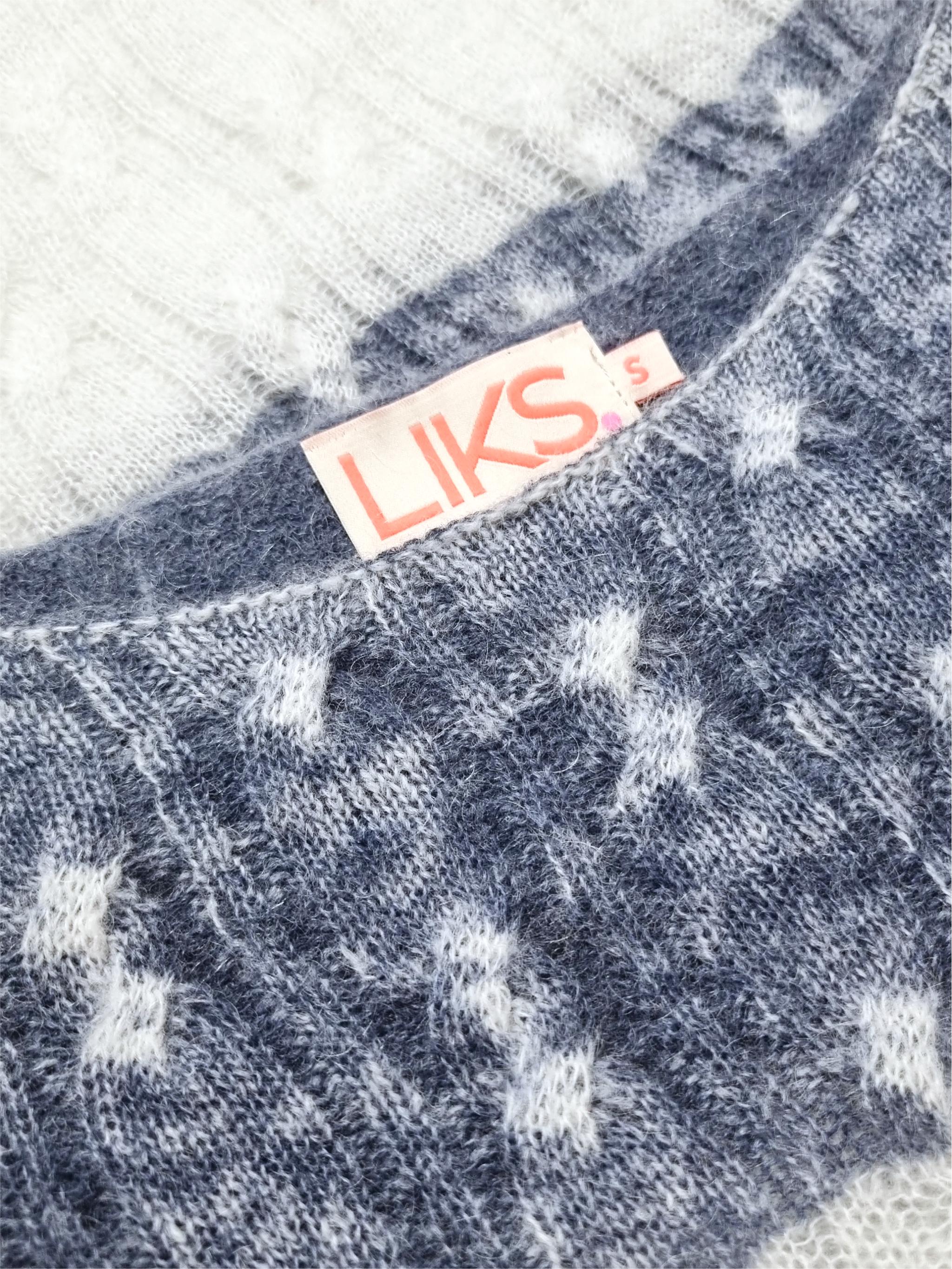 Knit sweater with embroidery