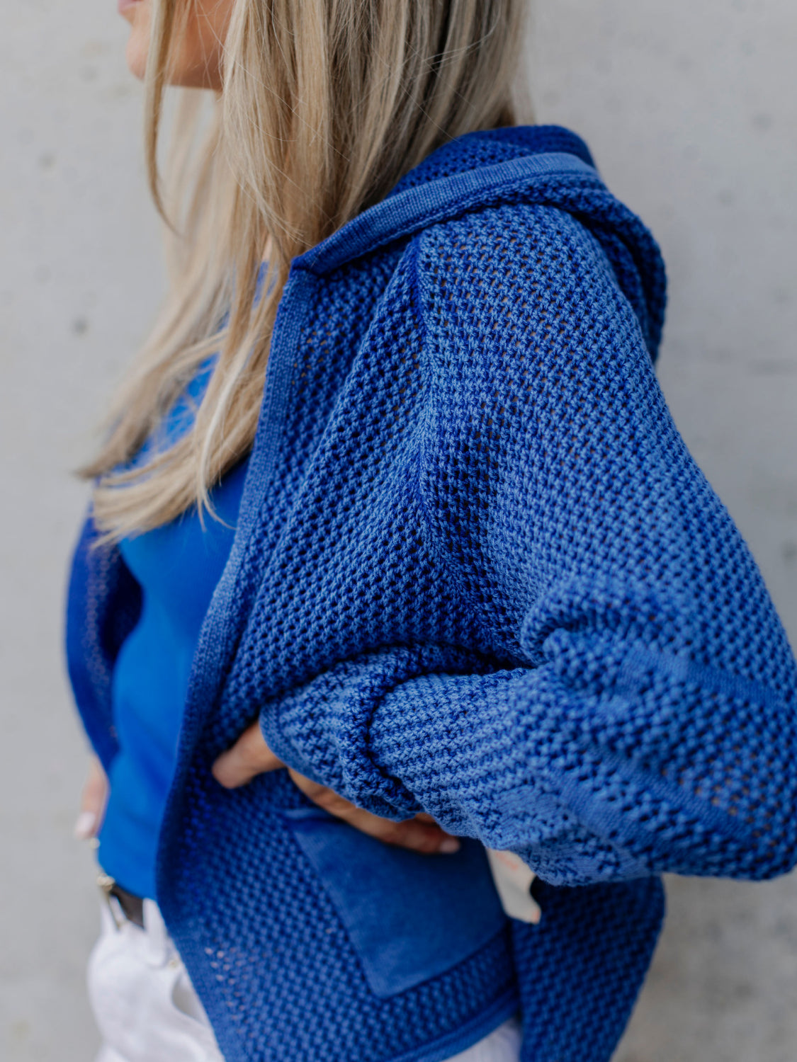 Damen Strickjacke aus Baumwolle mit Lochmuster - BlancaC