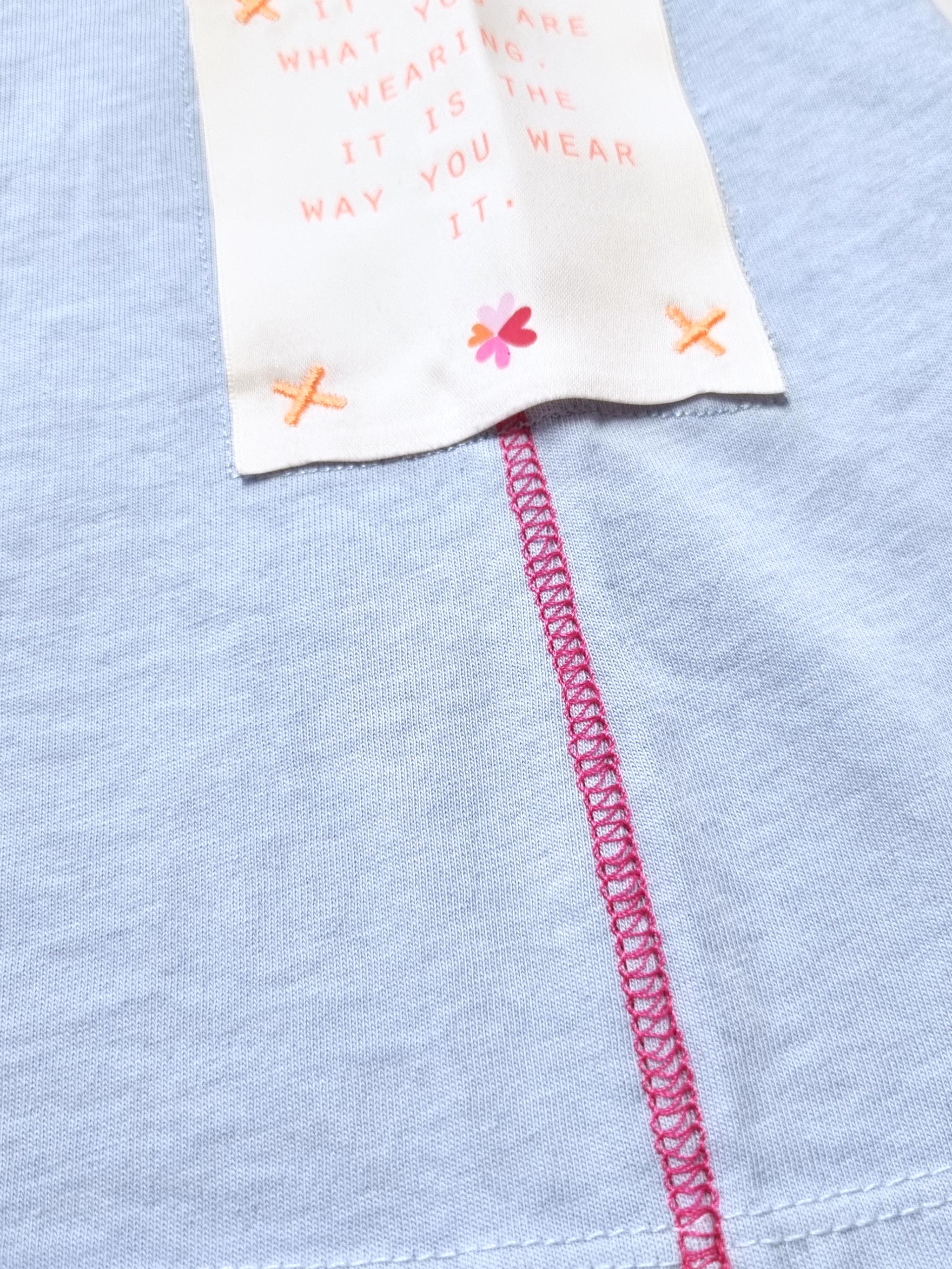 Damen TShirt mit Flockprint/ Mesh Applikation - PamelaC
