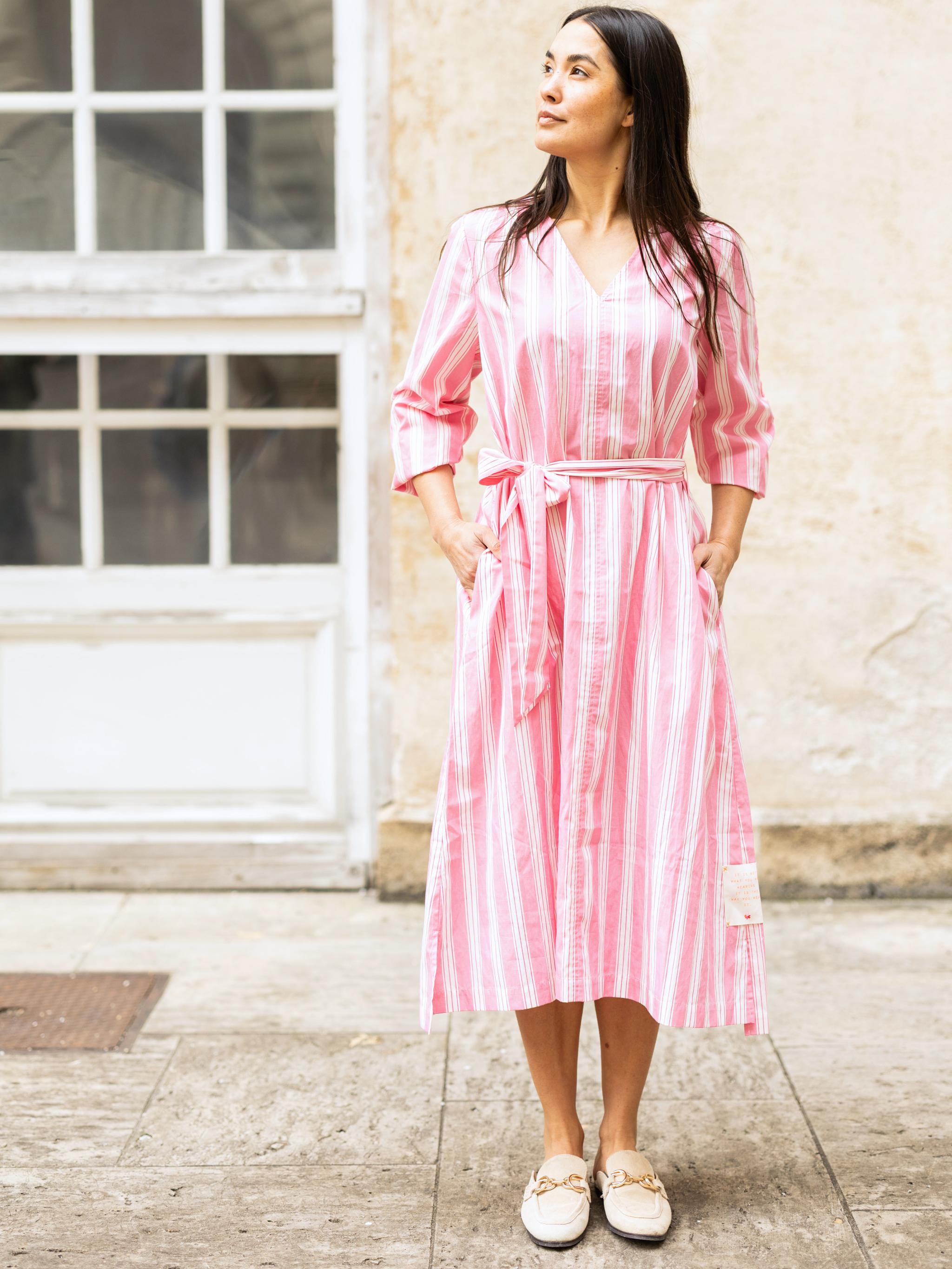 Damen Blusenkleid gestreift mit Stickerei am Arm - LeonieC