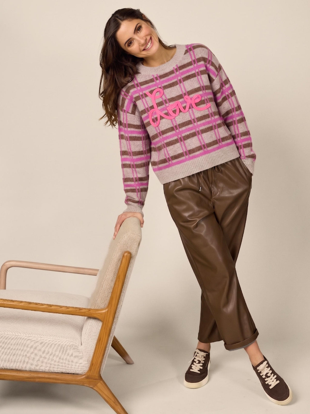 Damen Strickpullover im Karo Jacquard mit "Love" patch aus Woll-Alpaka Mischung - DelphineC