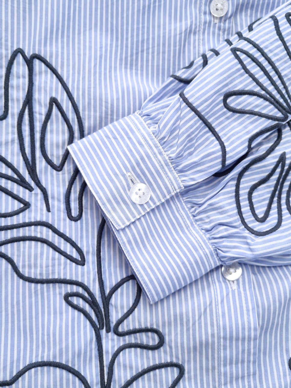 Damen Bluse mit floraler Stickerei aus Baumwolle - GraceC