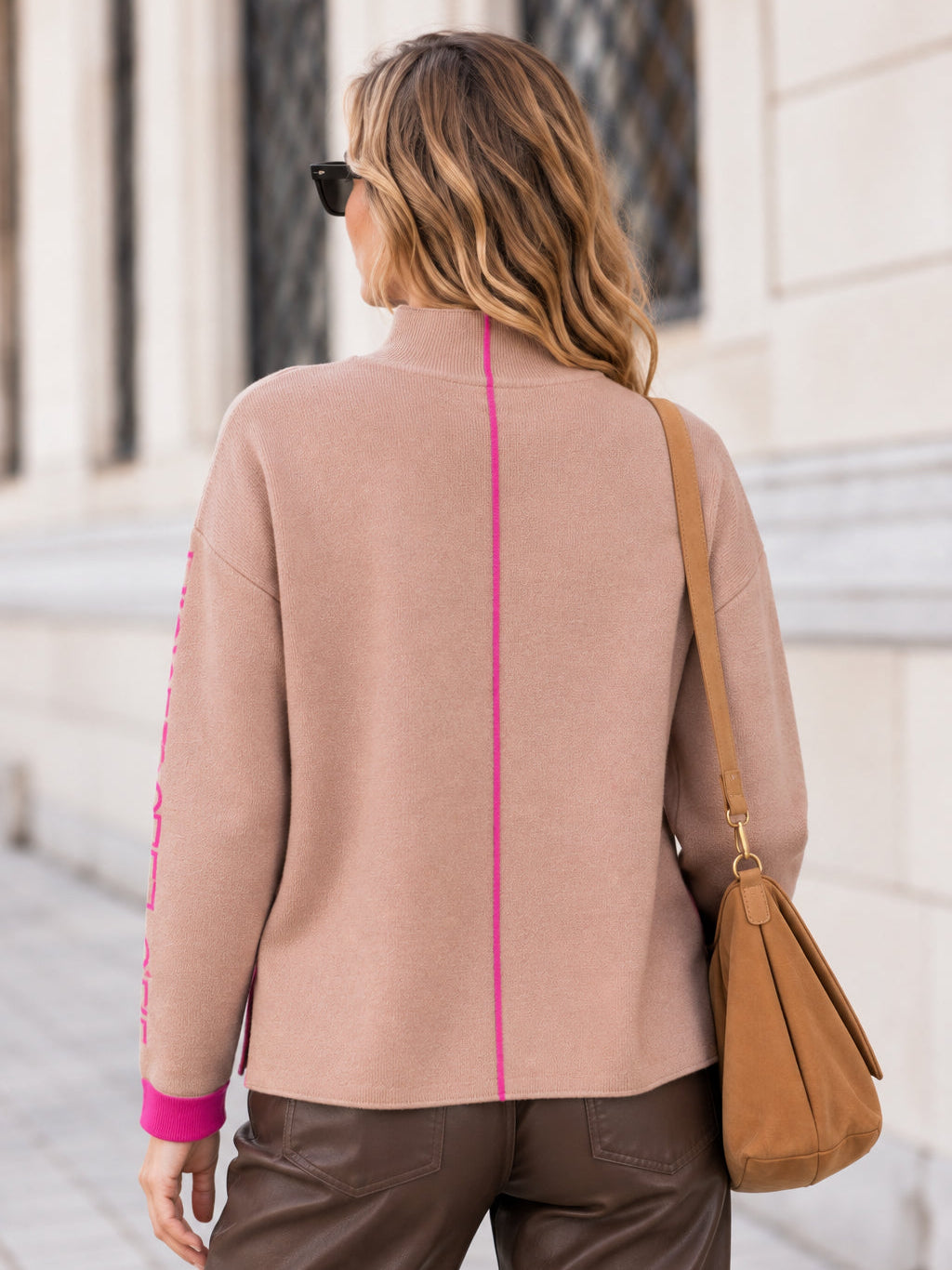 Damen Strickpullover mit Stehkragen & Schriftzug – BellC