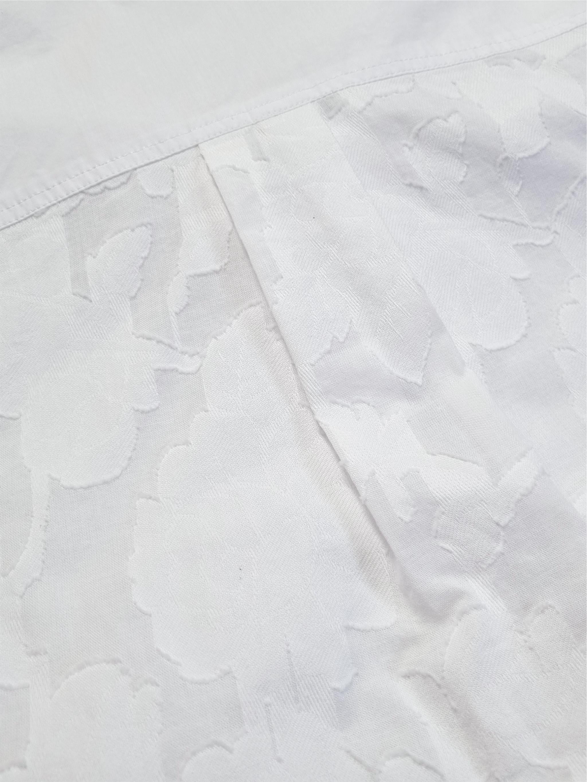 Blouse with jacquard back panel