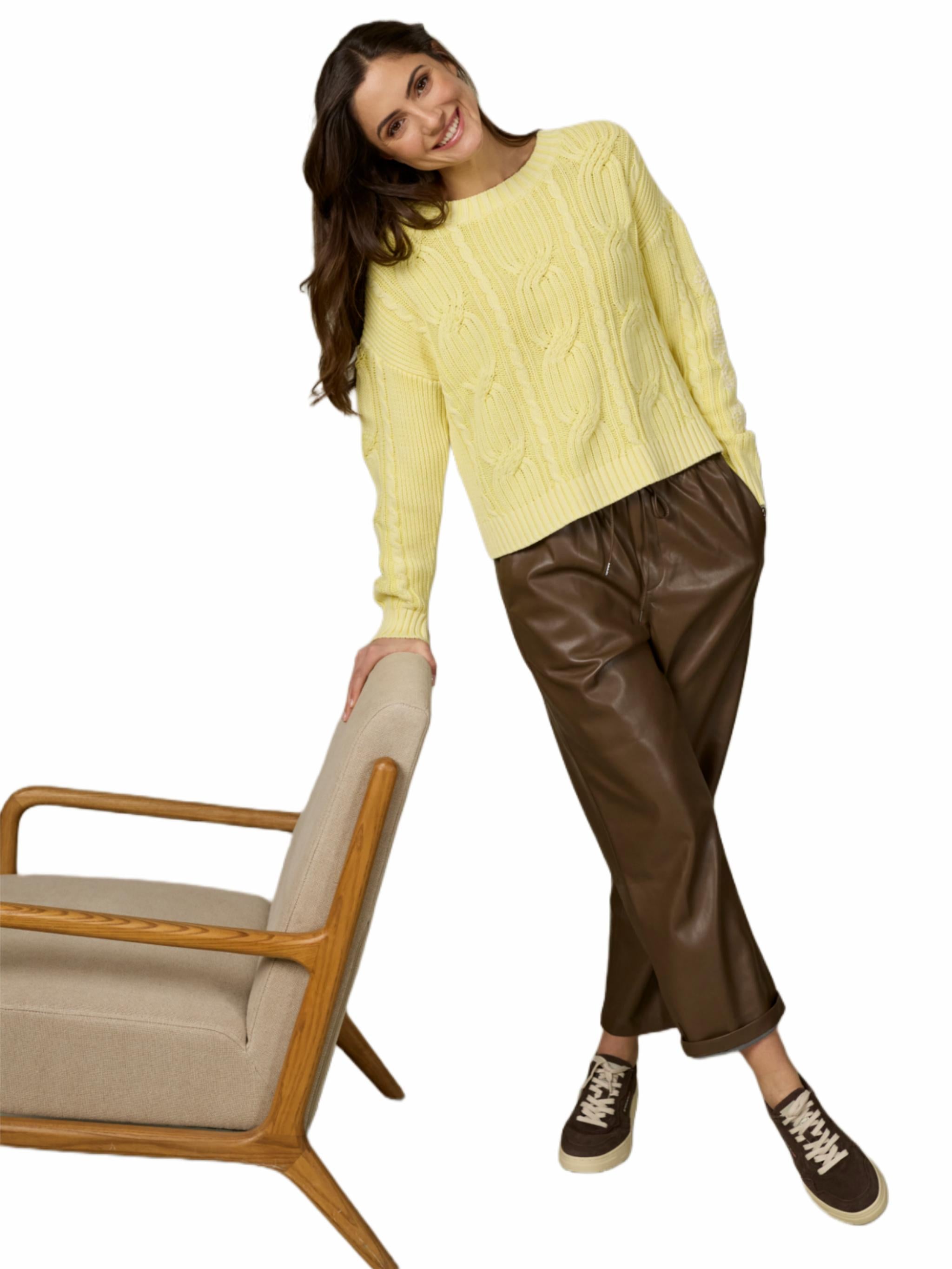 Damen Strickpullover aus Zopfmuster mit Stickerei aus Baumwolle - DoroC