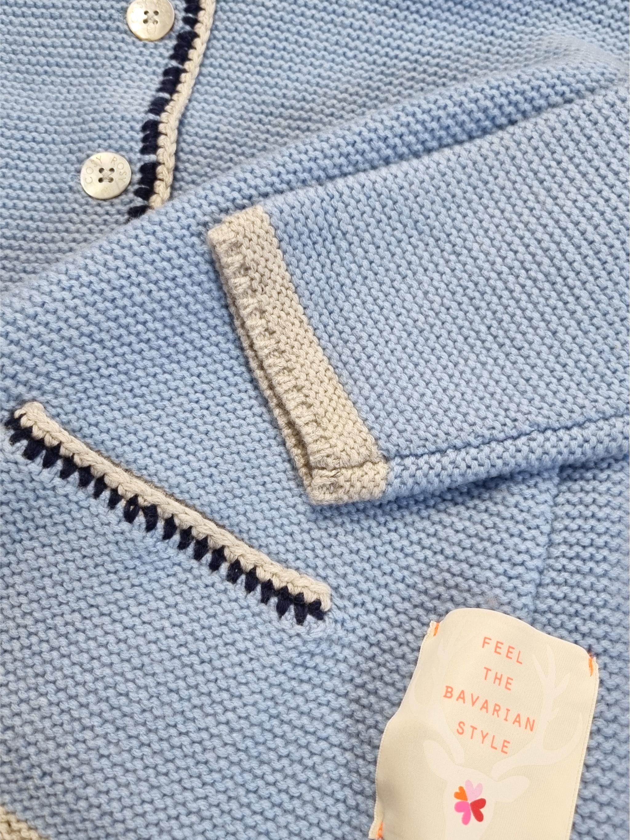 Cardigan with hood and heart flower embroidery