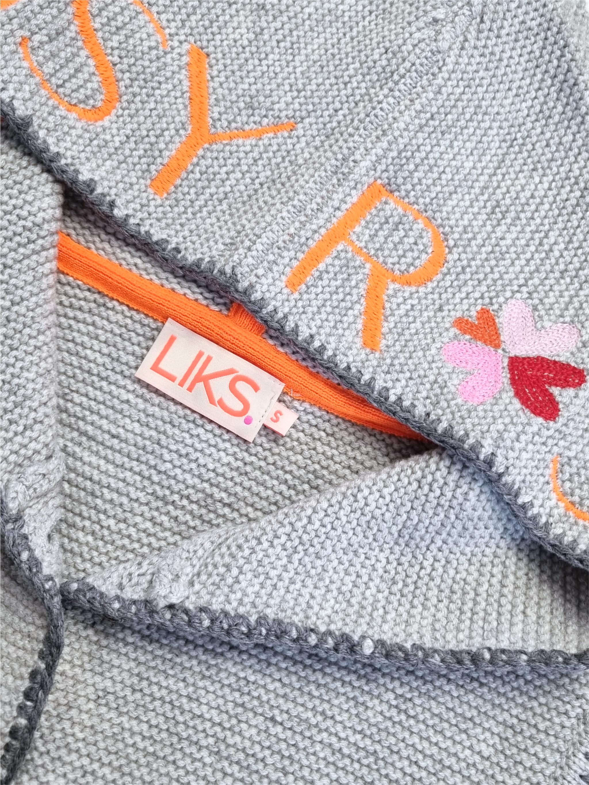 Knitted vest with hood and embroidery