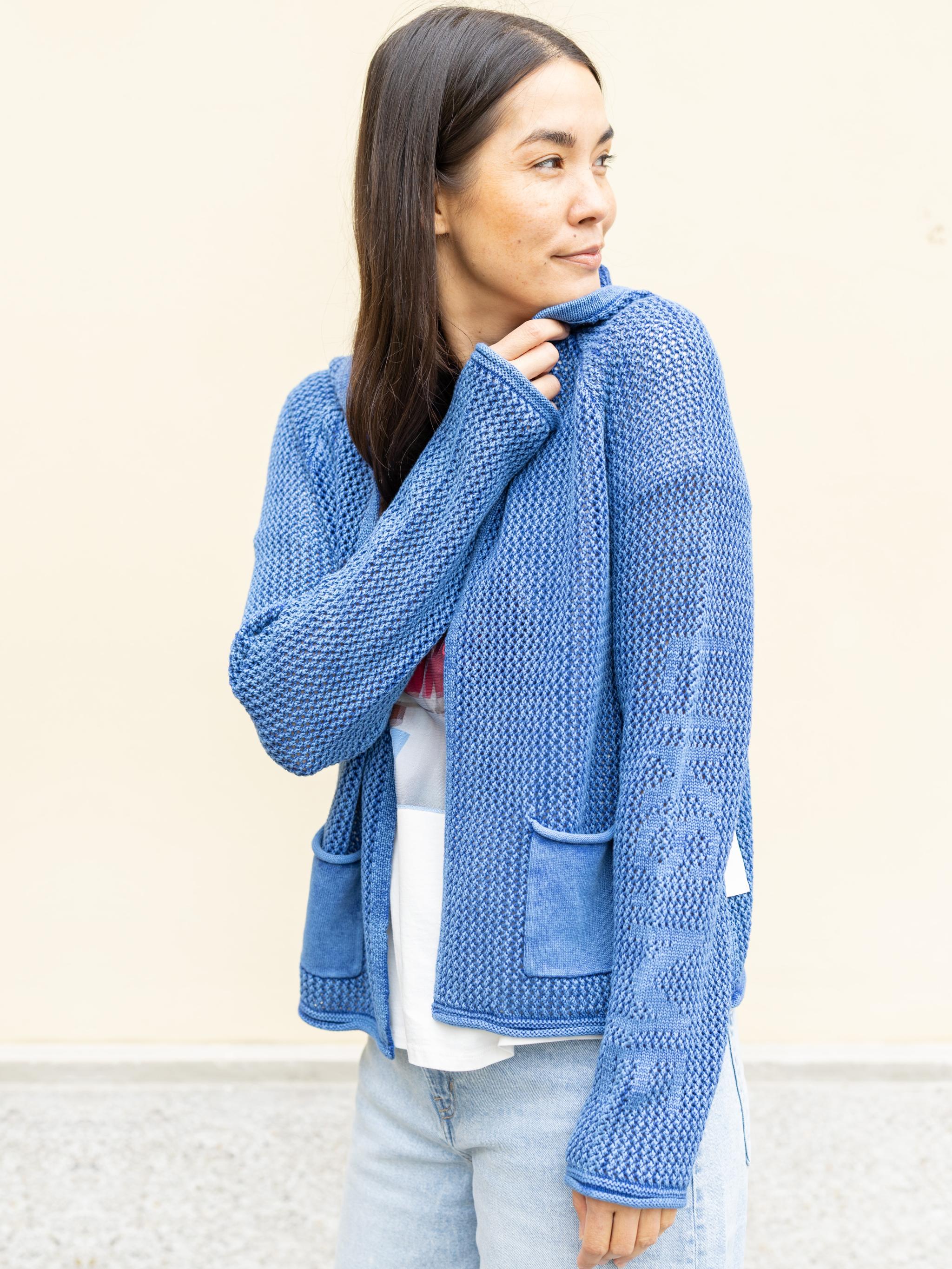 Strickjacke mit Kapuze im Lochmuster