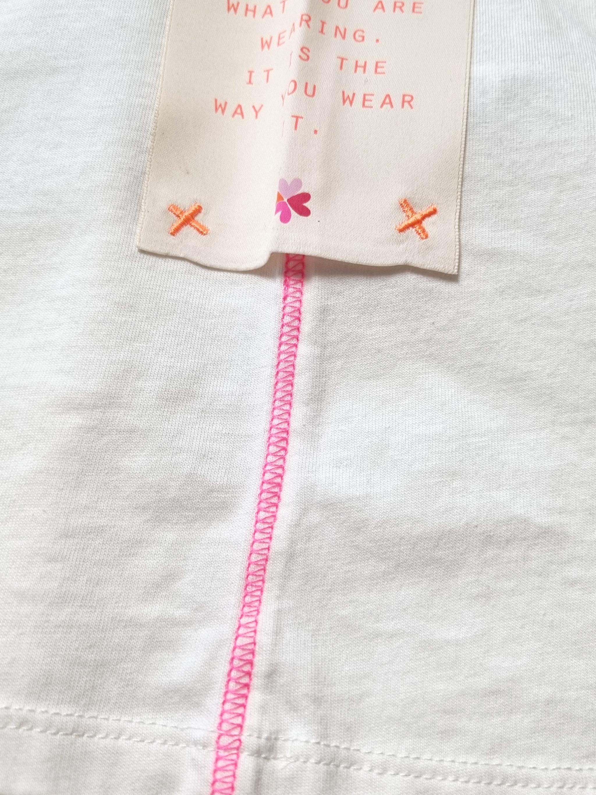 Damen TShirt mit Flockprint/ Mesh Applikation - PamelaC