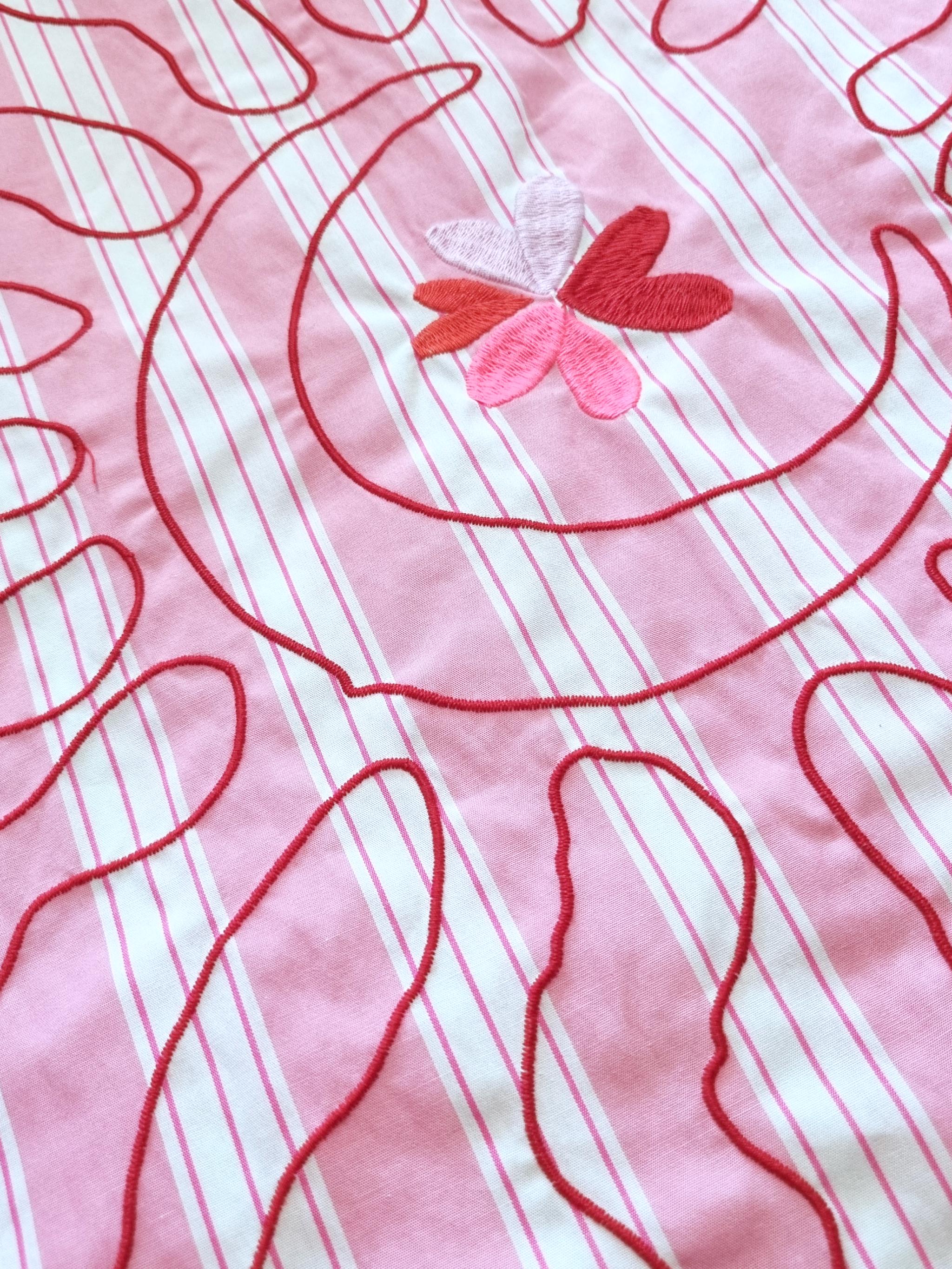 Streifenbluse mit Sonnen Stickerei