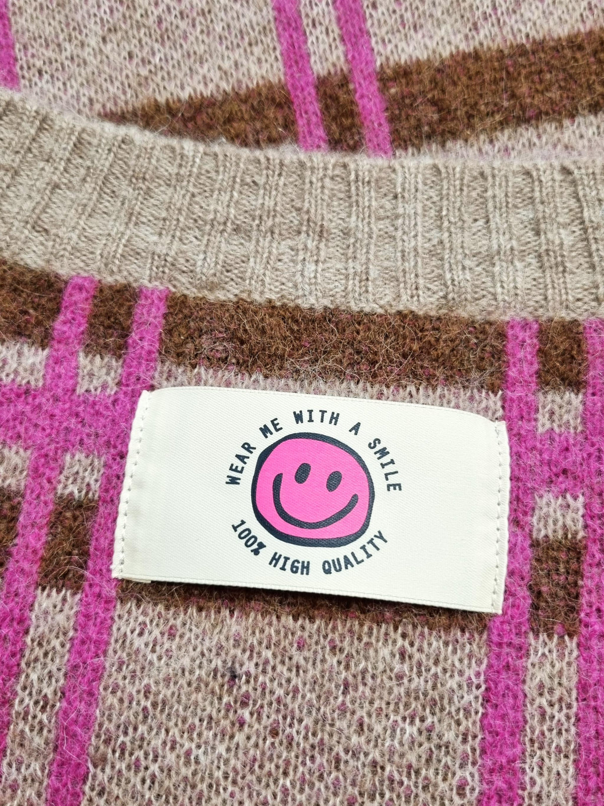 Damen Strickpullover im Karo Jacquard mit "Love" patch aus Woll-Alpaka Mischung - DelphineC