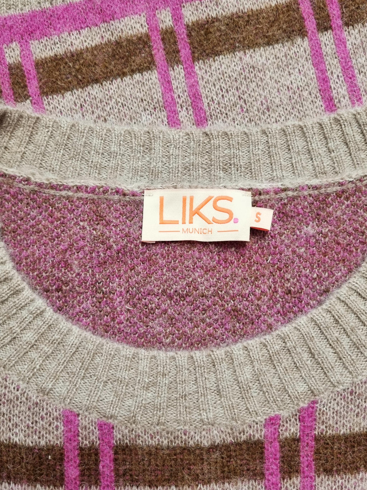 Damen Strickpullover im Karo Jacquard mit "Love" patch aus Woll-Alpaka Mischung - DelphineC