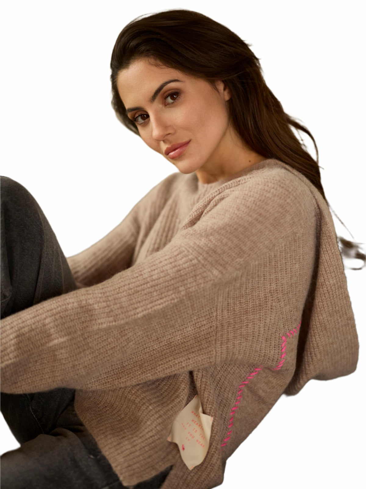 Damen Strickpullover mit Kapuze und Smilie Patch am Rücken aus Woll-Alpaka Mischung - DaisyC