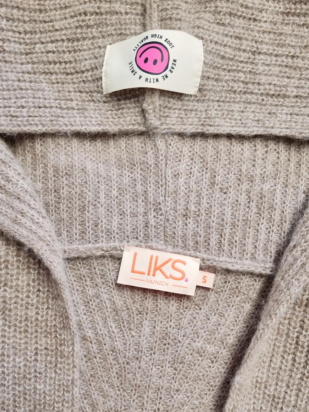 Damen Strickjacke mit Kapuze aus Woll-Alpaca Mischung - AdaC